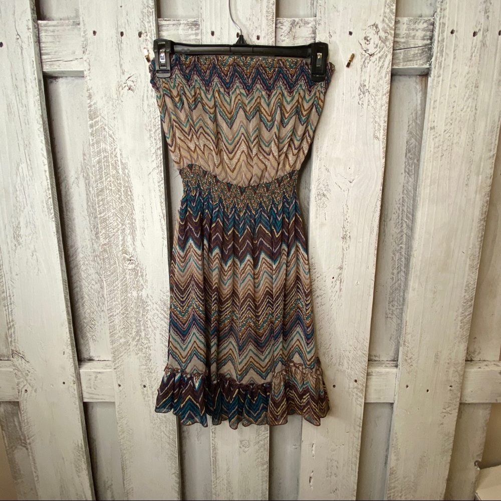 Dress - Picture 2 of 5